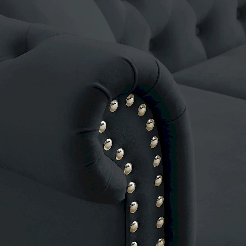 Divano Chesterfield in Velluto Nero, 3 posti, capitonné con braccioli arrotolati e finiture con borchie
