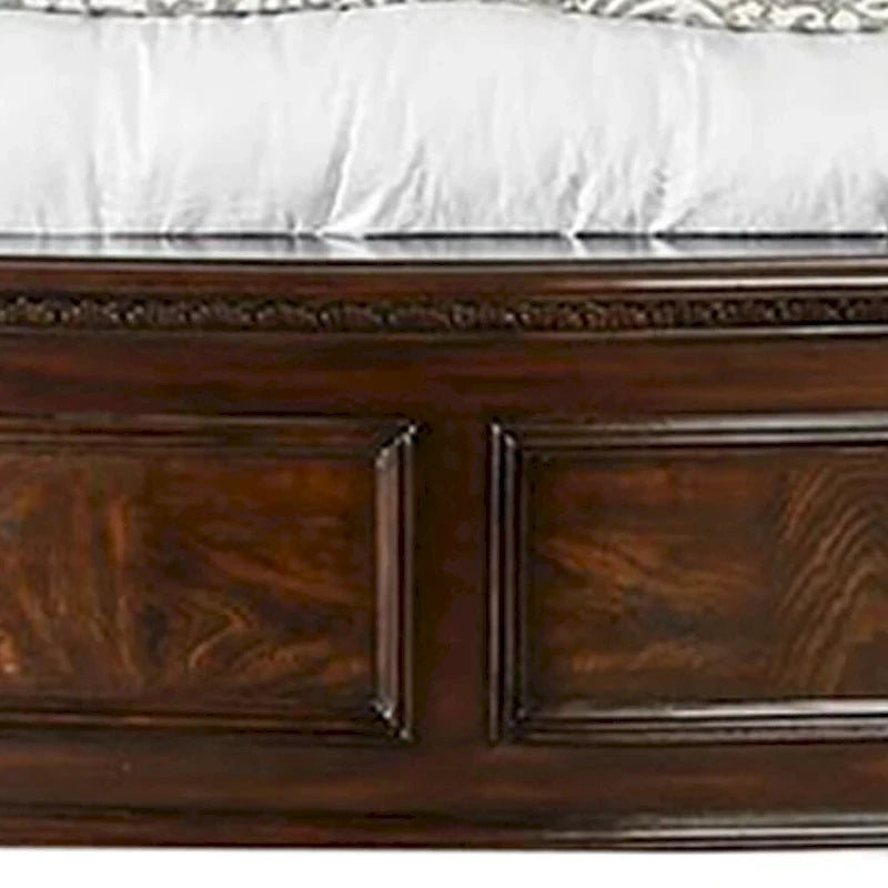 Struttura letto king marrone con testiera intagliata, singolo